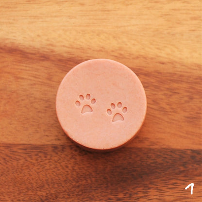 חותמת לסבון עקבות כלב