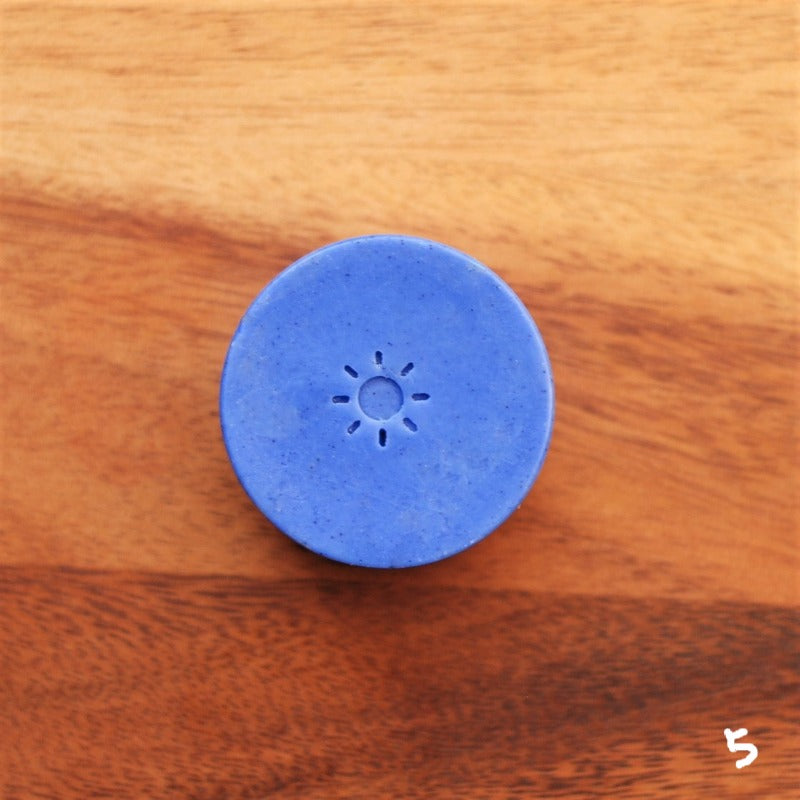 שמש חותמת לסבונים